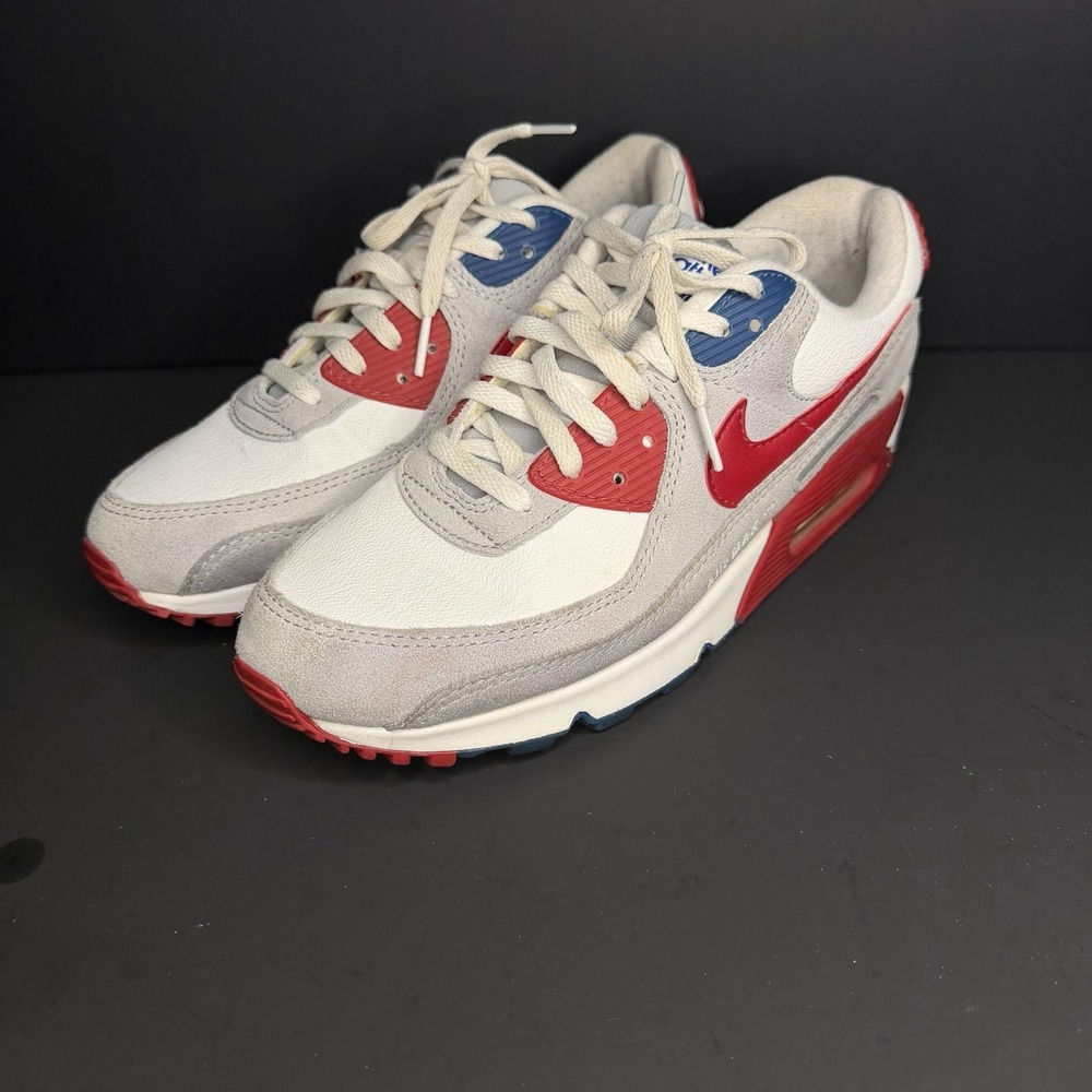 Nike Air Max 90 Men's Athletic Club Gray/White/Red Size 9 DQ8235-001 Sneakers